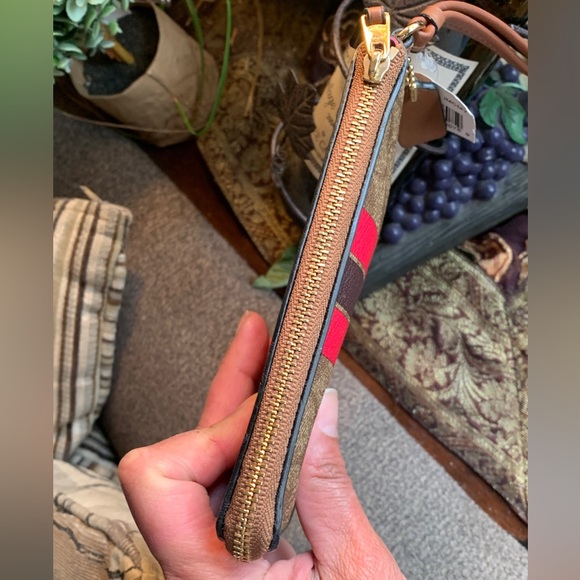 Authentic COACH Signature Coated canvas/stripes zip top card wristlet - Picture 8 of 12